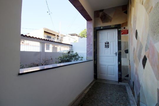 Varanda  de casa para alugar com 5 quartos, 360m² em Vila da Penha, Rio de Janeiro
