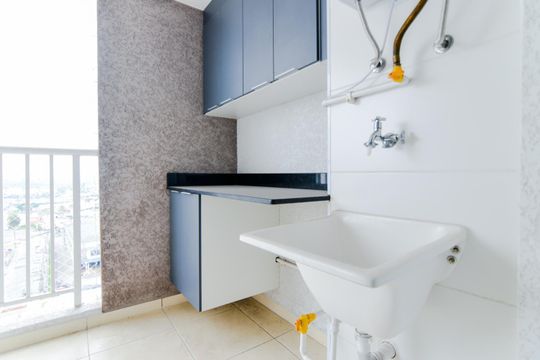 Área de Serviço de apartamento para alugar com 2 quartos, 55m² em Vila das Bandeiras, Guarulhos