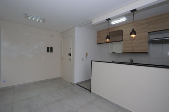 Sala de apartamento para alugar com 2 quartos, 50m² em Quinta da Paineira, São Paulo