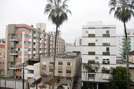 Quarto 2 Vista de apartamento para alugar com 2 quartos, 71m² em Menino Deus, Porto Alegre