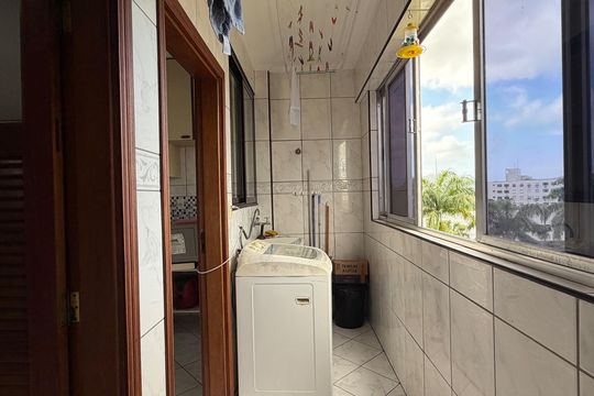 Área de Serviço de apartamento para alugar com 2 quartos, 120m² em Aparecida, Santos
