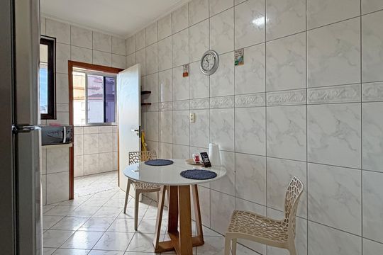 Cozinha de apartamento para alugar com 2 quartos, 120m² em Aparecida, Santos