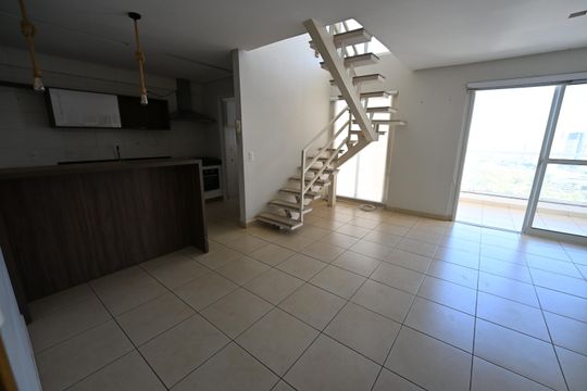 Apartamento para alugar com 2 quartos, 80m² em Setor Bueno, Goiânia