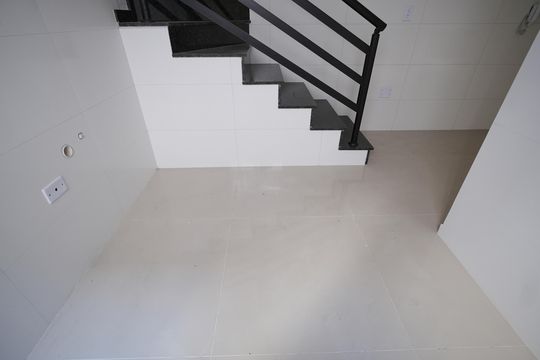 Cozinha de apartamento à venda com 2 quartos, 77m² em Jardim Ocara, Santo André