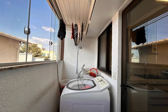 Apartamento à venda com 3 quartos, 86m² em Cabral, Contagem