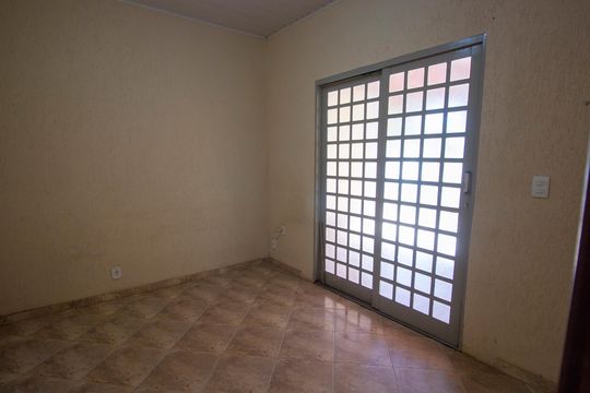 Sala de casa à venda com 3 quartos, 120m² em Samambaia, Brasília