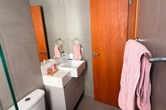 Banheiro de apartamento para alugar com 1 quarto, 55m² em Funcionários, Belo Horizonte