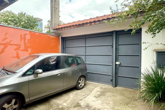 Garagem de casa para alugar com 4 quartos, 200m² em Sumaré, São Paulo