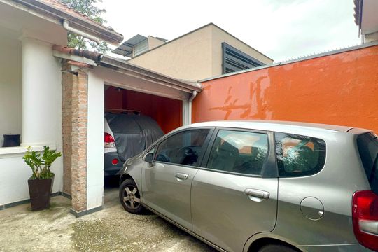 Garagem de casa para alugar com 4 quartos, 200m² em Sumaré, São Paulo