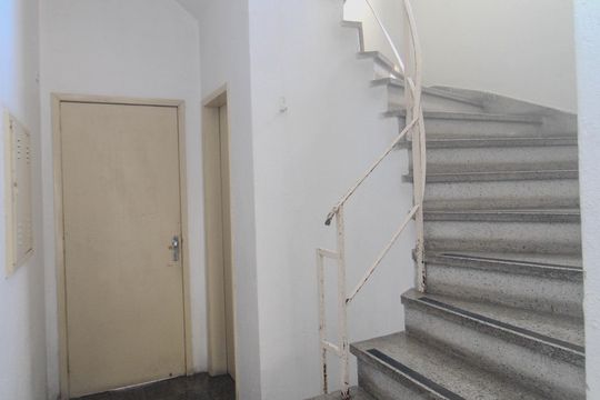 Hall de entrada de apartamento à venda com 1 quarto, 35m² em Santo Antônio, Porto Alegre