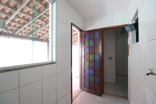 Área de serviço de casa para alugar com 3 quartos, 360m² em Curicica, Rio de Janeiro