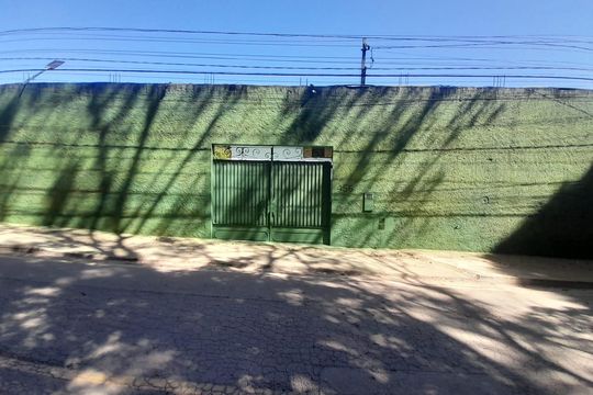Fachada de casa para alugar com 2 quartos, 450m² em Ressaca, Cotia
