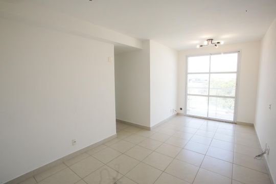 Apartamento para alugar com 2 quartos, 60m² em Anil, Rio de Janeiro