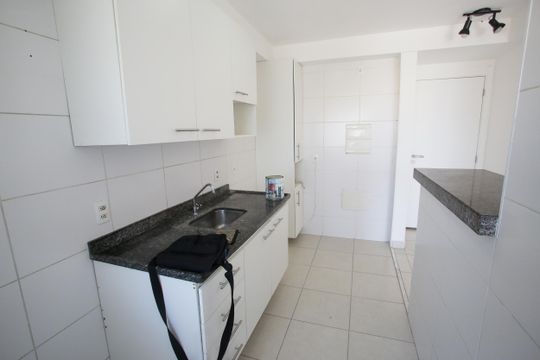 Cozinha de apartamento para alugar com 2 quartos, 60m² em Anil, Rio de Janeiro