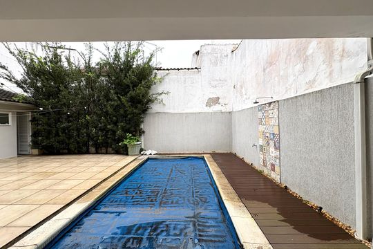 Piscina de casa de condomínio à venda com 4 quartos, 282m² em Taquara, Rio de Janeiro