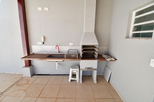 Churrasqueira de casa à venda com 3 quartos, 300m² em Parque Taquaral, Campinas
