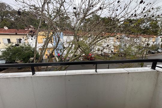 Sacada de casa de condomínio para alugar com 3 quartos, 100m² em Rio Cotia, Cotia