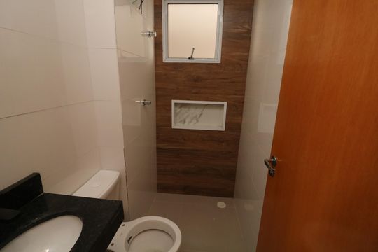 Banheiro de apartamento à venda com 2 quartos, 34m² em Vila Ema, São Paulo