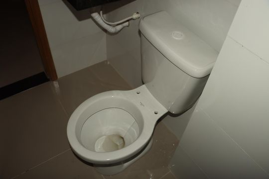 Banheiro social de apartamento à venda com 2 quartos, 34m² em Vila Ema, São Paulo