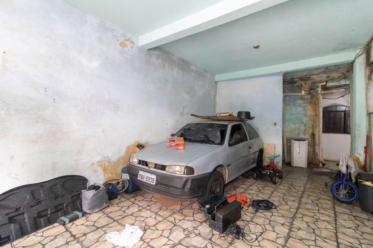 Garagem de casa à venda com 1 quarto, 250m² em Jardim Santa Cecilia, Guarulhos