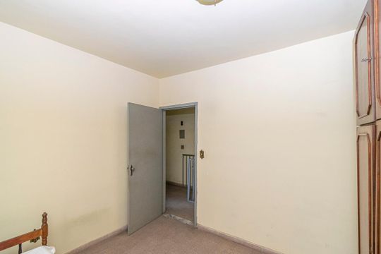 Quarto 2 de casa para alugar com 3 quartos, 240m² em Vigário Geral, Rio de Janeiro