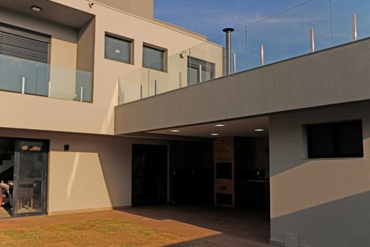 Área externa de casa para alugar com 3 quartos, 215m² em Residencial Jardim Florencia, Vinhedo