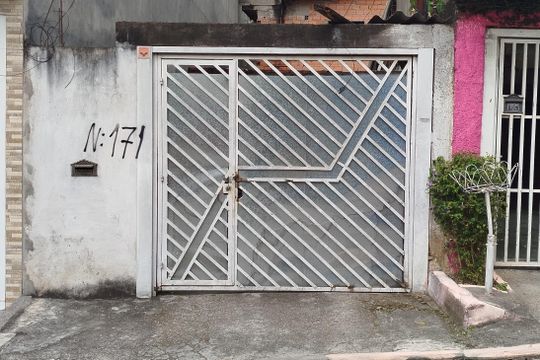 Fachada de casa à venda com 4 quartos, 160m² em Jardim Vila Carrao, São Paulo