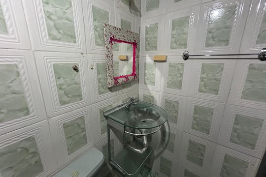 Banheiro de apartamento à venda com 2 quartos, 68m² em Jardim Sulacap, Rio de Janeiro
