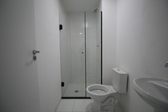 Banheiro de apartamento para alugar com 2 quartos, 35m² em Vila Andrade, São Paulo