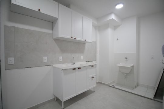 Cozinha de apartamento para alugar com 2 quartos, 35m² em Vila Andrade, São Paulo