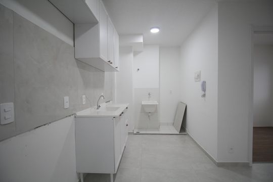 Cozinha de apartamento para alugar com 2 quartos, 35m² em Vila Andrade, São Paulo