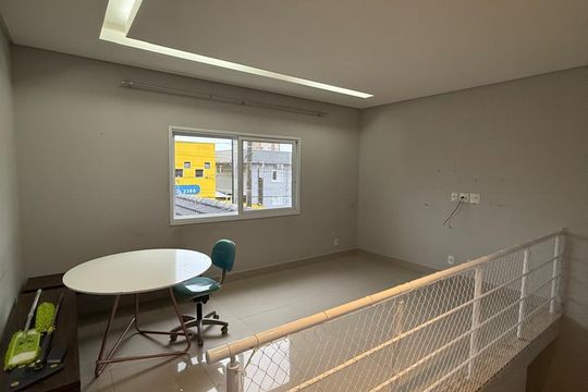 Casa para alugar com 4 quartos, 128m² em Jardim das Industrias, São José dos Campos