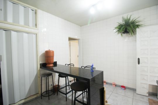 Casa 1 de casa à venda com 5 quartos, 280m² em Jardim Santo Elias, São Paulo
