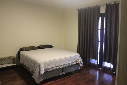 Suíte  de casa para alugar com 3 quartos, 156m² em Jardim Santa Cecilia, Guarulhos