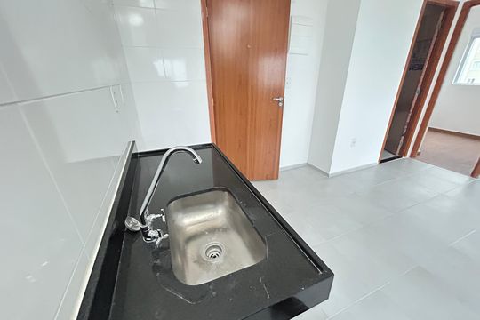 Cozinha de apartamento para alugar com 2 quartos, 36m² em Del Castilho, Rio de Janeiro