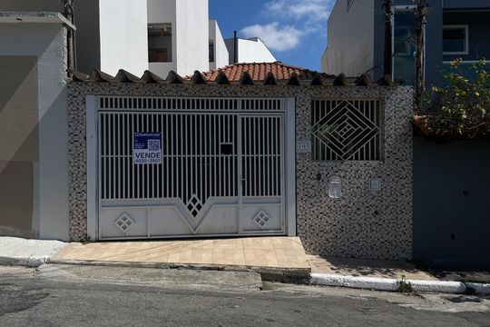 Fachada + Placa de casa à venda com 3 quartos, 177m² em Vila Granada, São Paulo
