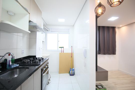 Cozinha - Armários de apartamento para alugar com 2 quartos, 48m² em Vila Suzana, São Paulo