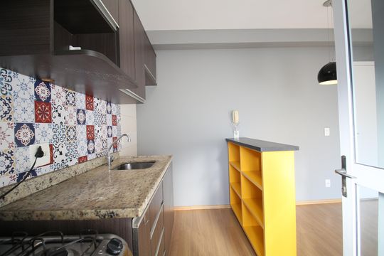 Cozinha de apartamento para alugar com 2 quartos, 47m² em Vila Andrade, São Paulo