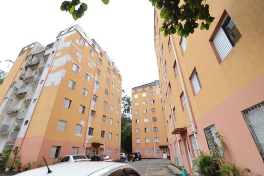 Fachada do bloco de apartamento para alugar com 2 quartos, 57m² em Vila Castelo, São Paulo