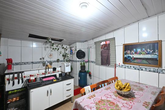 Cozinha de casa à venda com 2 quartos, 45m² em Jardim Inga, São Paulo