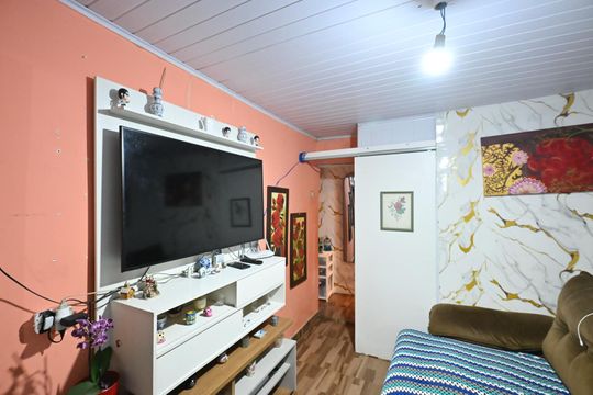 Sala de casa à venda com 2 quartos, 45m² em Jardim Inga, São Paulo