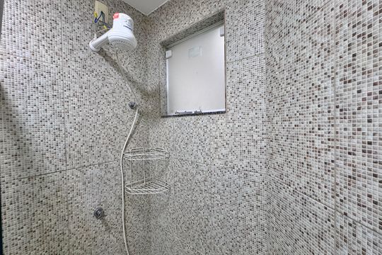 Banheiro Social de casa de condomínio para alugar com 2 quartos, 88m² em Vargem Grande, Rio de Janeiro