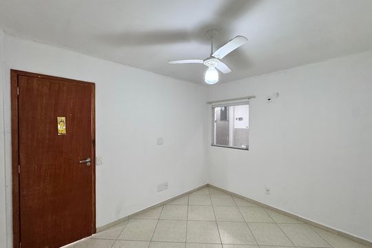 Quarto 2 de casa de condomínio para alugar com 2 quartos, 88m² em Vargem Grande, Rio de Janeiro
