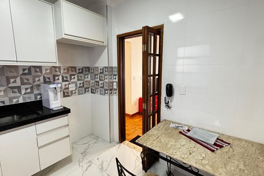 Cozinha de apartamento à venda com 2 quartos, 66m² em Jardim Bela Vista, Santo André