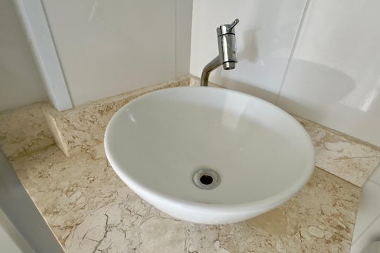 Banheiro 2 de apartamento à venda com 2 quartos, 57m² em Vila Rosalia, Guarulhos