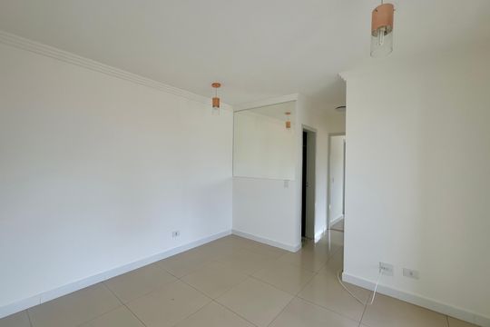 Sala de apartamento à venda com 2 quartos, 57m² em Vila Rosalia, Guarulhos