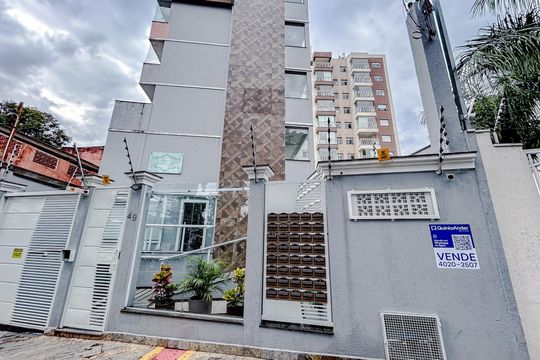 Fachada com Plaquinha de apartamento para alugar com 2 quartos, 39m² em Vila Matilde, São Paulo