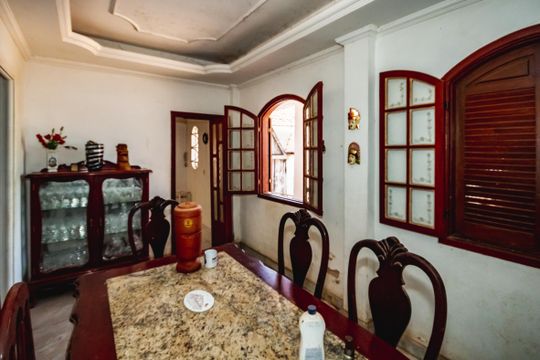 Casa à venda com 5 quartos, 390m² em Itapoã, Belo Horizonte