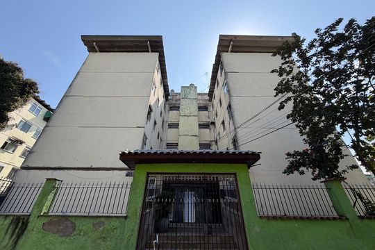 Fachada de apartamento para alugar com 2 quartos, 48m² em Taquara, Rio de Janeiro