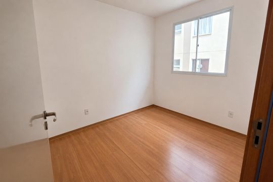 Quarto de apartamento para alugar com 2 quartos, 40m² em Parque Tremendao, Goiânia